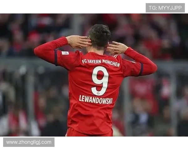 斯特林重返赛场费耶诺德首秀感谢球迷一路支持与陪伴