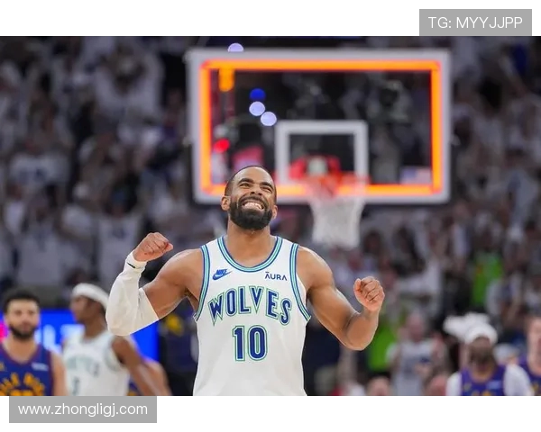 爱德华兹谈康利缺席感受称其为球队不可或缺的老将