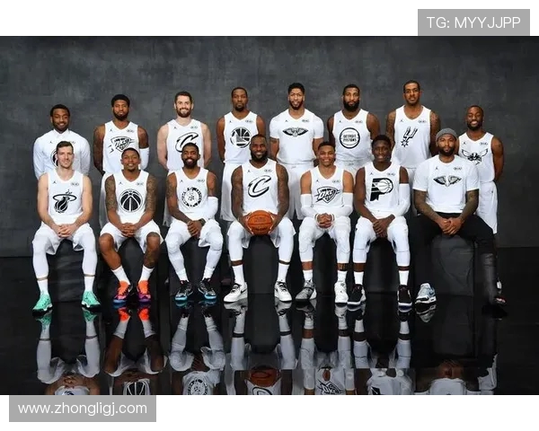2018年NBA梦之队阵容搭配公布詹姆斯杜兰特领衔出战国际赛场
